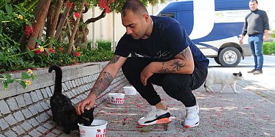 Topaloğlu: Can dostlarımızın sıcak yaz günlerinde yanındayız