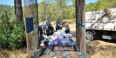 Toplanan çöpler geri dönüşüme kazandırılıyor
