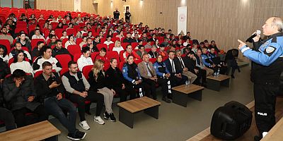 Toplum Destekli Polisler Bilgilendirme Faaliyetlerine Devam Ediyor