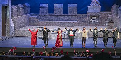 Tosca operası Antalya'ya görkemli bir finalle veda etti