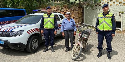 Trafik kontrolünde çalıntı motosikleti kullanan kişi yakalandı