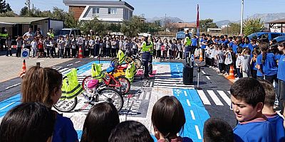 “Trafikte Parlayan Yıldızlar” Etkinliği