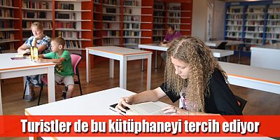 Turistler de bu kütüphaneyi tercih ediyor