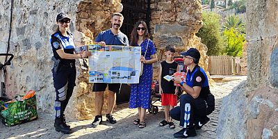 Turistlere güvenli-huzurlu turizm projesi bilgilendirmesi