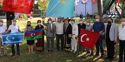 Türk Dünyası Antalya’da Kazak  Abay Kunanbayoğlu'nun park açılışına katıldı