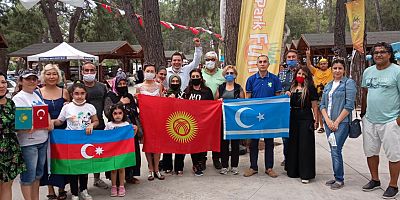 Türk Dünyası ve yerleşik yabancılar Türkiye’nin ilk kadın Köy Pazarı’nda  