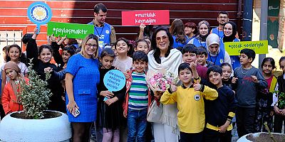 Türkan Şoray TEGV’in 30. yılına anlam kattı: “Eğitim bir toplumun geleceğini aydınlatan en güçlü ışıktır”