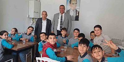 Türkiye’de İlk Defa Bir Kasaba Belediyesi Halk Lokantası Açtı: Öğrenciye Yemek Bedava