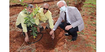 Türkiye’de ilk kez yeni bir sulama sistemi Ziraat Fakültesi’nde bilimsel olarak kullanılmaya başlandı