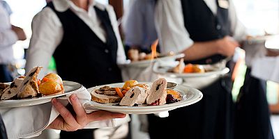 Türkiye’de Yeni Dönem Başlıyor, Küresel Yemek Hizmetleri Pazarı 2,98 Trilyon Euroya Ulaşıyor