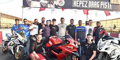 Türkiye Drag Şampiyonları ödüllendirildi