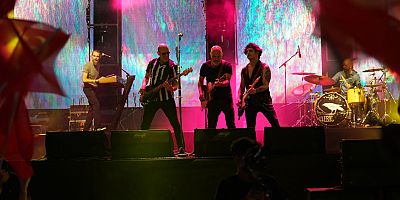 Türkiye’nin festivali 3 büyük konserle başladı