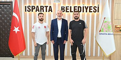 Türkiye Şampiyonu Milli Boksçu Nurullah Oyan’dan Başkan Başdeğirmen’e ziyaret