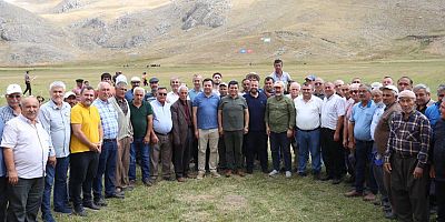 Tütüncü, AK Parti’nin çoban ateşinin yakıldığı Söbüce Yaylası’nda