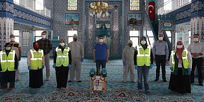 Tütüncü, camilerdeki dezenfekte çalışmalarını inceledi