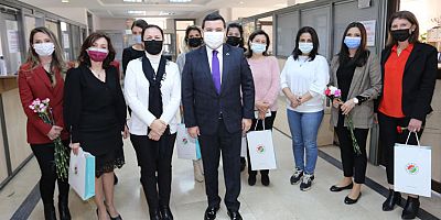 Tütüncü’den belediyenin kadın personeline  ‘8 Mart İzni’