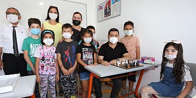 Tütüncü: “Satranç oynayın, kitap okuyun”