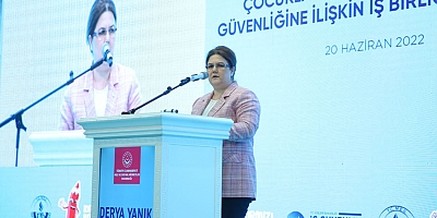 Üç Bakan Çocuklar İçin İmza Attı