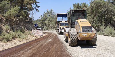 Üç ilçenin kullandığı grup yolu asfaltlanıyor