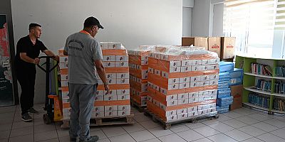 Ücretsiz kırtasiyelerin dağıtımı devam ediyor