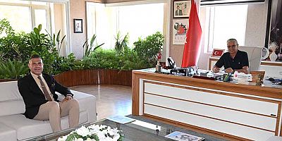 Uğur Okulları Kemer Şube Müdürü Bayram’dan Başkan Topaloğlu’na ziyaret 