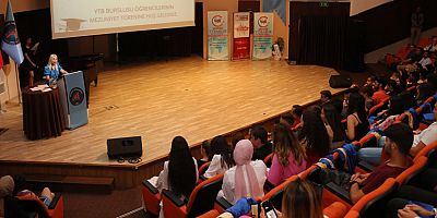 Uluslararası öğrencilerden Türkçe gösteri