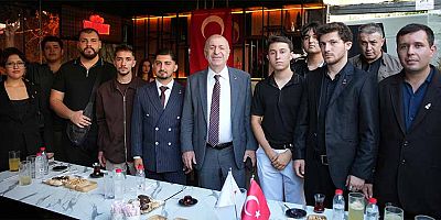 Ümit Özdağ Alanya'da esnaf ve vatandaşlarla bir araya geldi
