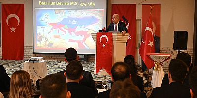 Ümit Özdağ Zafer Akademisi ve Siyaset Okulu’nun açılışını gerçekleştirdi.