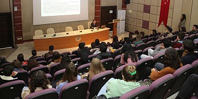 Üniversite’de güncel gelişmeler ışığında Türk-Yunan ilişkileri konferansı gerçekleştirildi