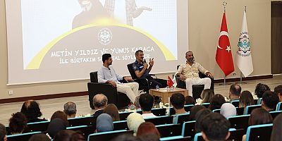 Ünlü oyuncular ALKÜ'lü öğrencileri kahkahaya boğdu