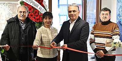 Uysal’dan sanata destek: “Renklerin Kokusu” açıldı
