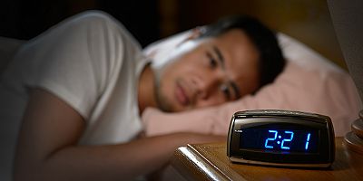 Uyuyamıyorum Neden Böyleyim?