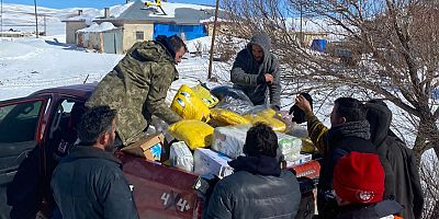 Uzak köylere yardım ulaştırıyorlar