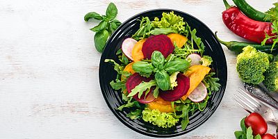 Uzmanlar uyarıyor: “Vegan Beslenenlerde Düzenli Besin Takviyesi Kullanımı Büyük Önem Taşıyor”