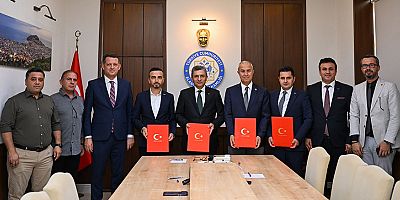 Vali Şahin'den Alanya temasları