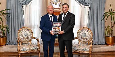 Vali Şahin'den Prof.Dr. Tekelioğlu'na 