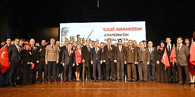 Vali Şahin: Gençlerimiz Atatürk'ü çok iyi anlamalılar