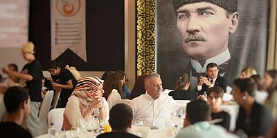 Vali Yazıcı: 8 yıldır bayram kahvaltılarımı çocuk evlerinde kalan evlatlarımızla yapıyorum