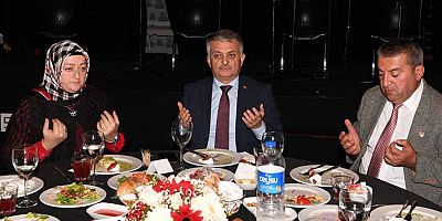 Vali Yazıcı: Bu ülkenin tapusu kanla imzalandı