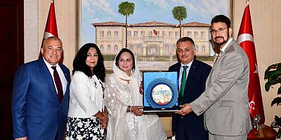 Vali Yazıcı İngiliz milletvekillerini makamında ağırladı