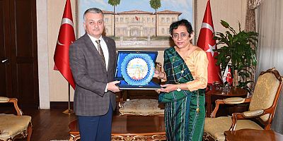Vali Yazıcı Sri Lanka Ankara Büyükelçisi Dissanayake'yi kabul etti
