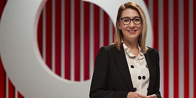 Vodafone'lular yeni yıla girerken doyasıya haberleşti
