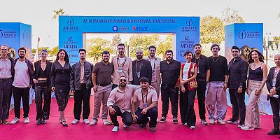 Yakın geçmişin peşinde belgeseller, heyecan dolu sinema okulları öğrenci filmleri Altın Portakal perdesindeydi