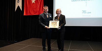 “Yapay Zeka Değiştirir, Kadın Dönüştürür”