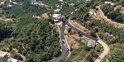 Yaylalı Mahallesi'nde 2.5 kilometrelik sıcak asfalt çalışması tamamlanıyor