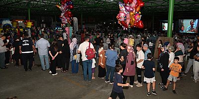 Yaz Akşamları Sinema etkinliğine Halıkent Mahallesi’nde yoğun ilgi 