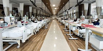 Yaz aylarında böbrek hastaları için en büyük tehdit: Hatalı beslenme ve fazla sıvı tüketimi