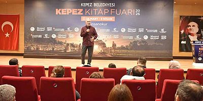Yazar Tarık Tufan, Kepez Kitap Fuarı’nda Edebiyat üzerine konuştu