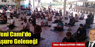 Yeni Cami'de Aşure Geleneği