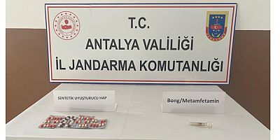 Yol kontrol noktasında durdurulan araçta uyuşturucu madde bulundu